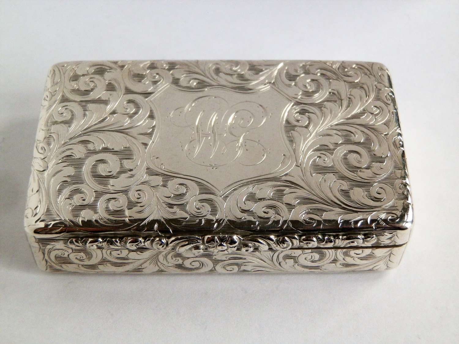 An early Victorian silver pocket snuff box, Edward Smith 1845.