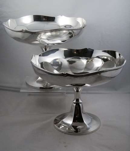 Scottish provincial pair of silver tazzas, Dundee 1919