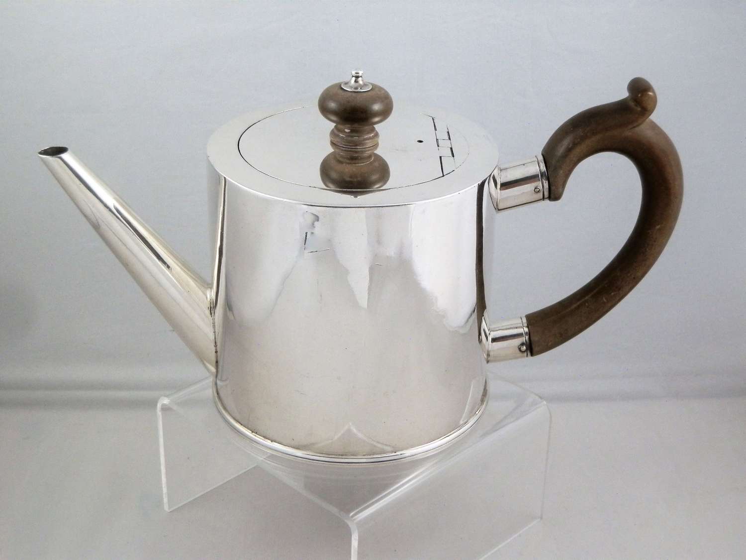 George II silver drum teapot, London 1755