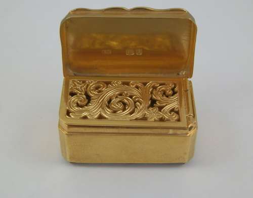Samson Mordan silver gilt vinaigrette, London 1865