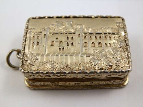 Victorian silver gilt vinaigrette 