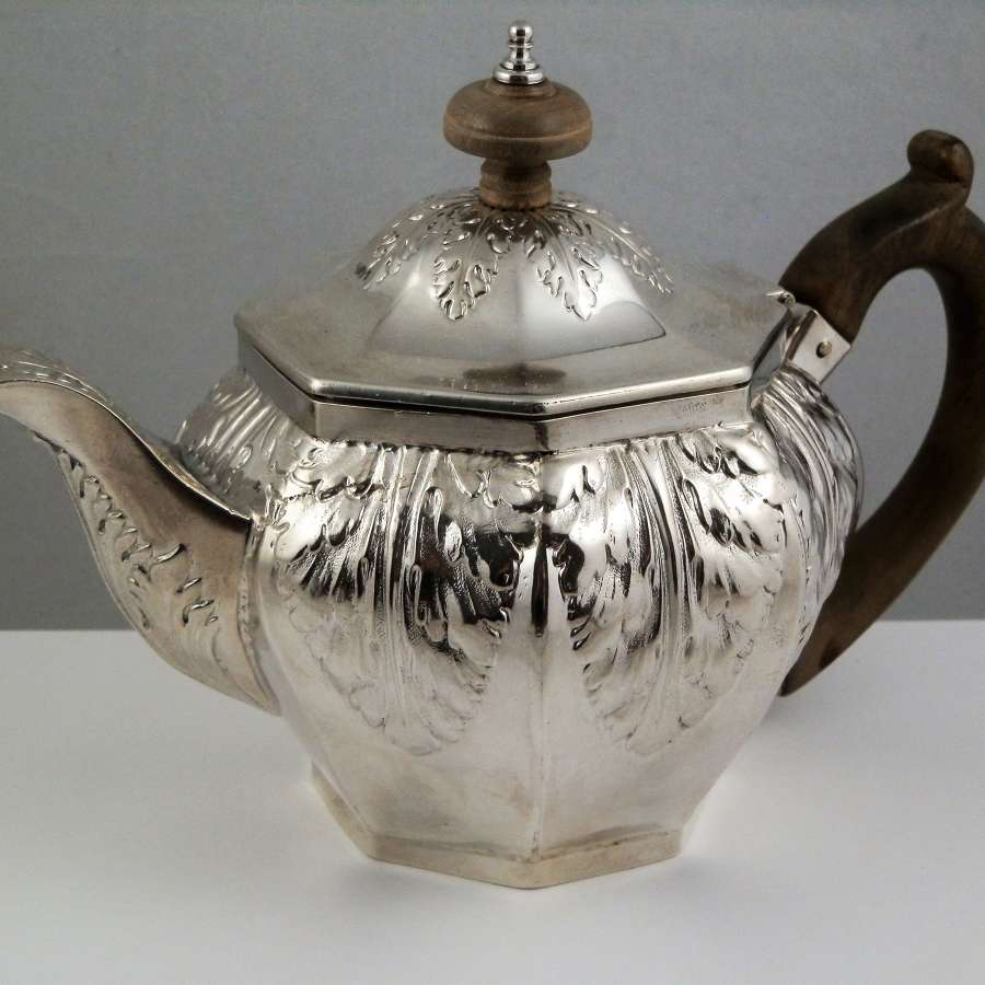 George III silver tea pot, London 1806