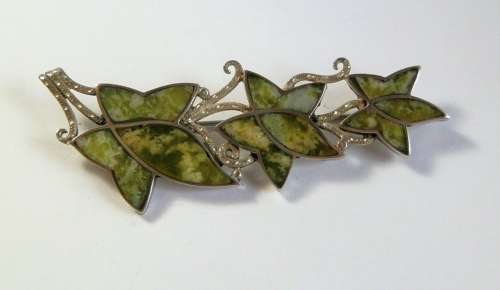 Edwardian silver and Iona marble brooch, c.1910
