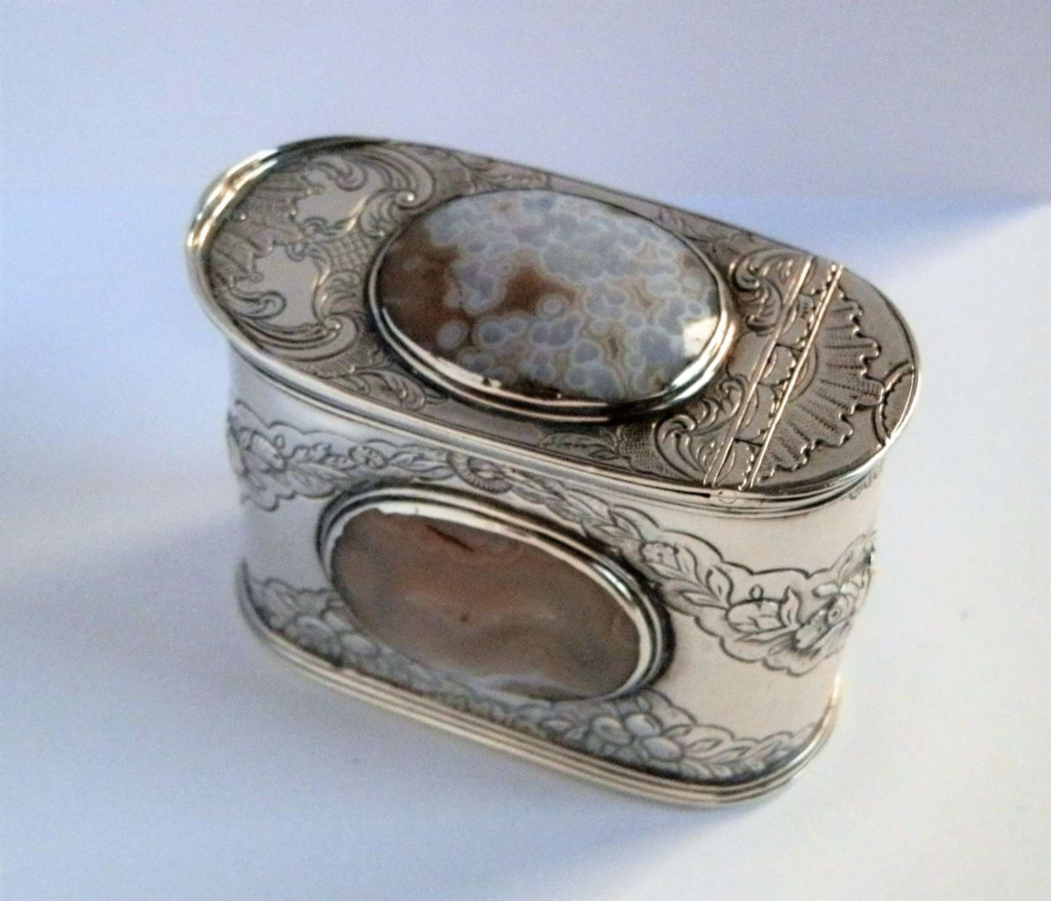 Scottish silver and agate snuff box c.1750