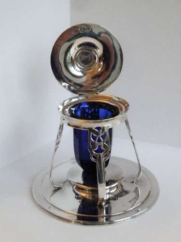 Art Nouveau silver desk inkwell, London 1905