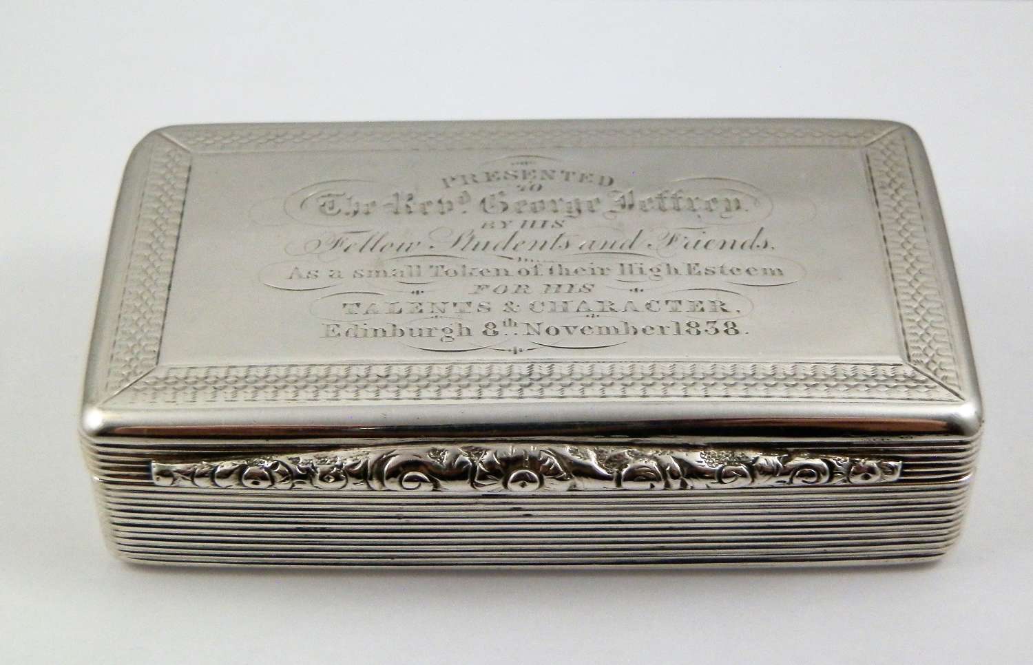 A William IV silver presentation snuff box, Birmingham 1827