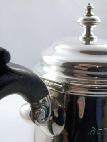Georgian style silver coffee pot, Sheffield 1912