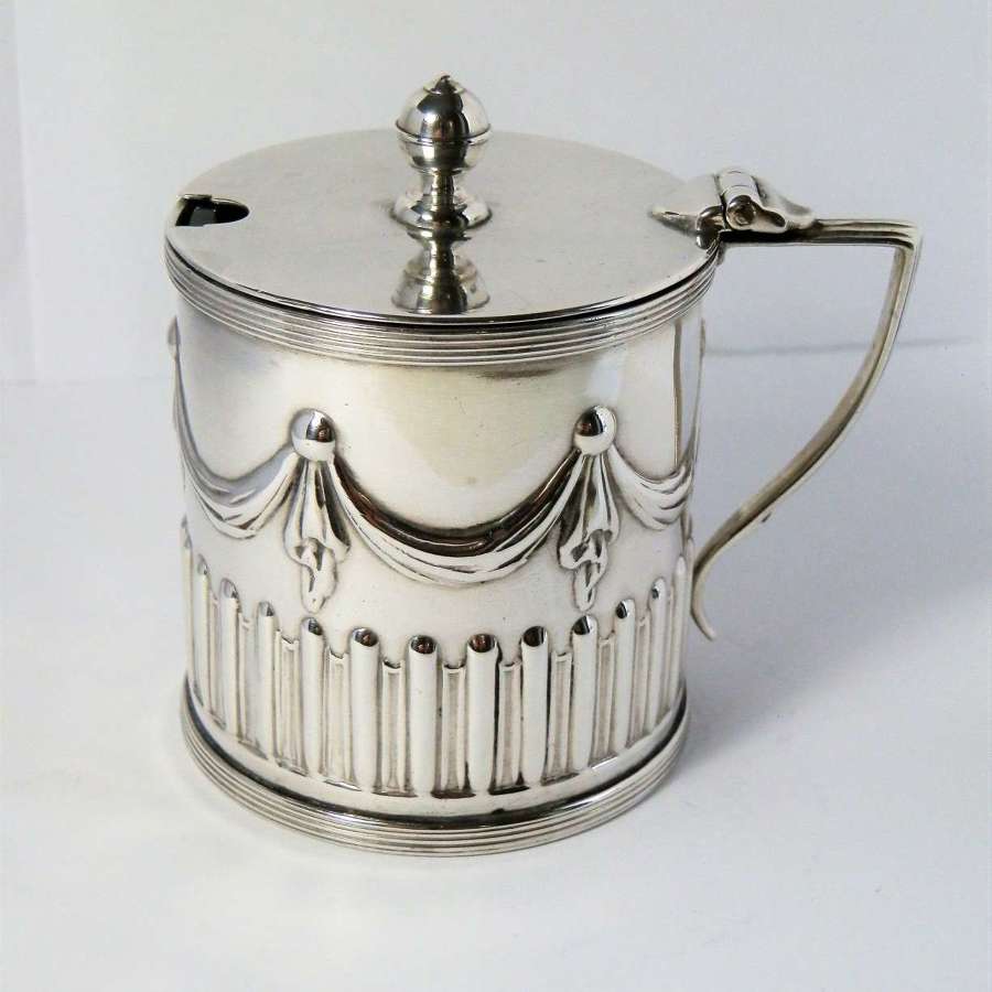 Victorian silver Adam style drum mustard pot, Sheffield 1894