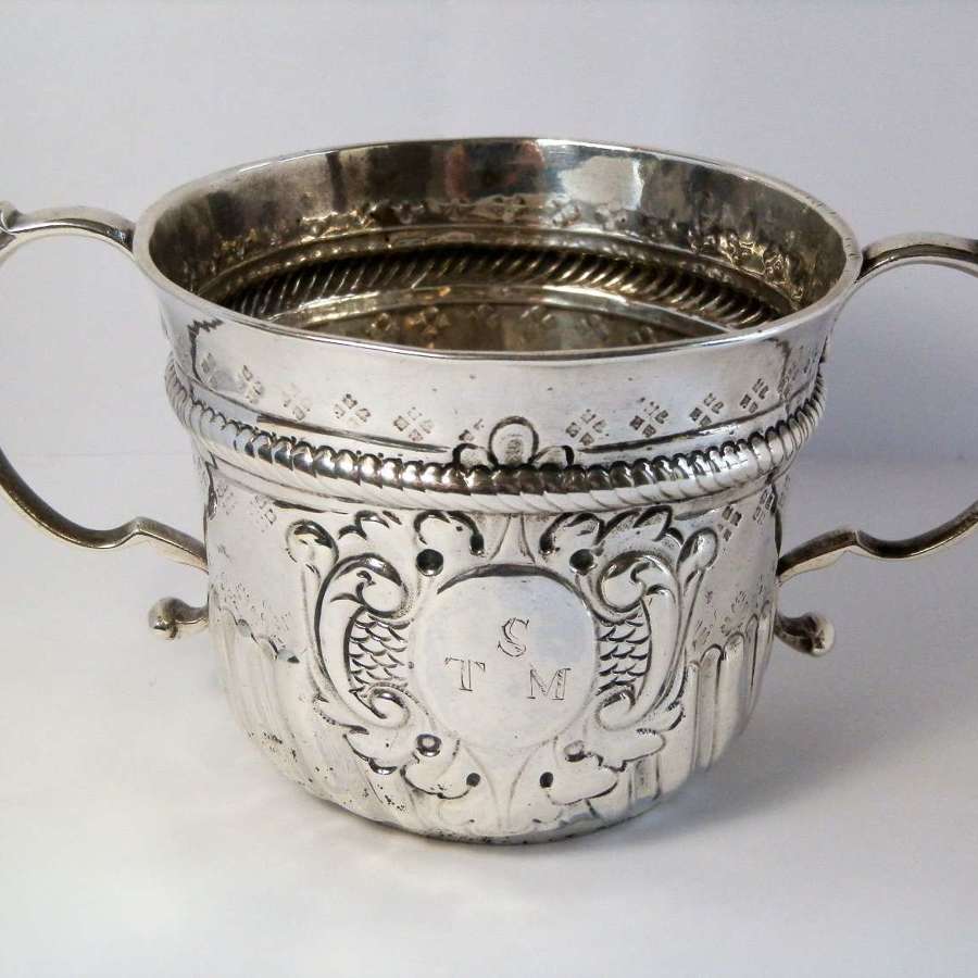 George I Britannia silver porringer, William Pearson 1719