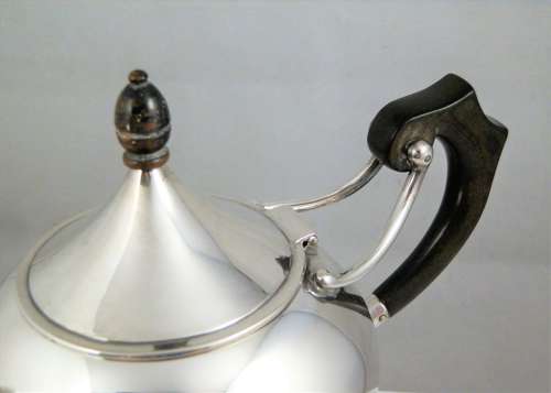 Art Nouveau silver tea set by Henry Wilkinson, Sheffield 1907