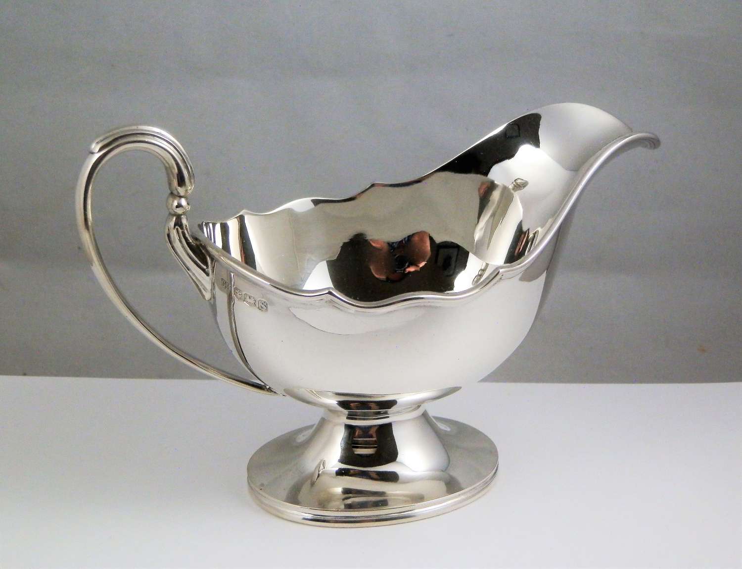 George V silver cream jug, Harrison Bros. Sheffield 1935