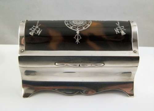 Edwardian silver tortoise shell jewellery box, London, Wm Comyns 1911