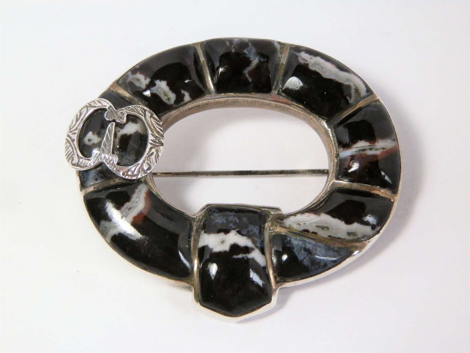 Scottish silver and agate buckle style brooch, c.1880