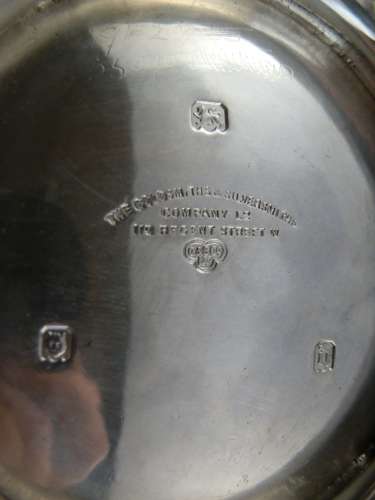 A George V silver three piece tea set, London 1919