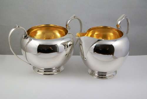 A George V silver three piece tea set, London 1919
