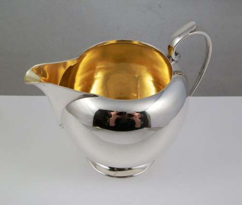 A George V silver three piece tea set, London 1919