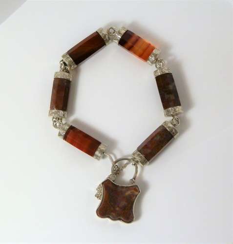 A Victorian Scottish silver and agate bracelet, c.1880