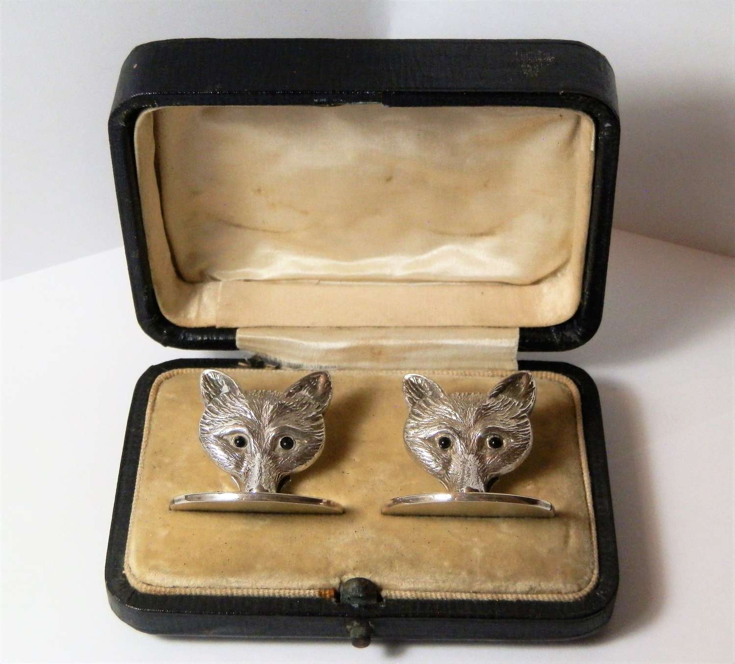 A George V pair of silver fox menu holders, Samson & Mordan 1933
