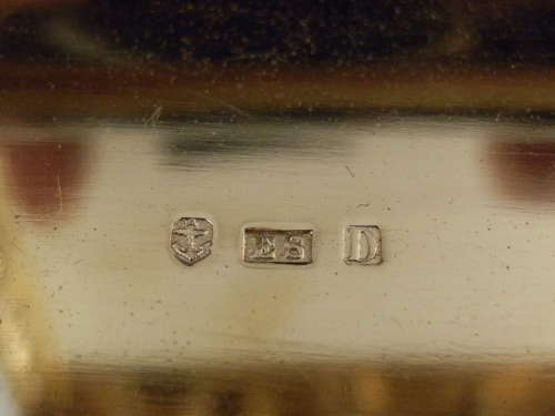A large Victrorian silver table snuff box, Edward Smith 1852