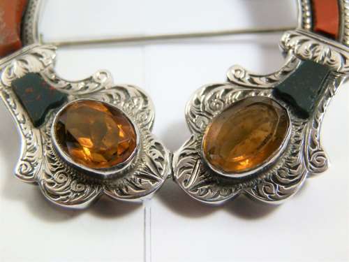 A Scottish Victorian silver agate penannular style brooch, c1880