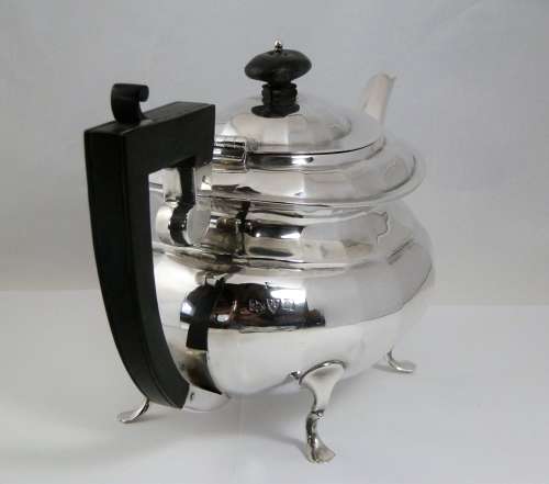 Edwardian silver 3 piece tea set, Chester 1911