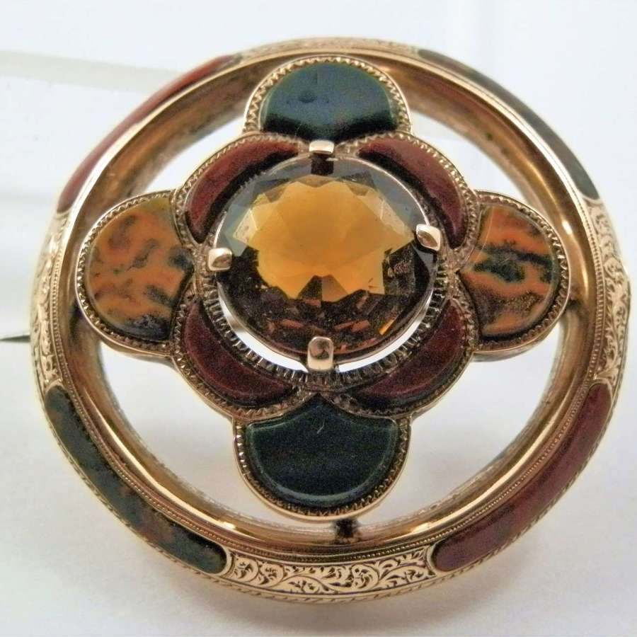 Scottish gold, agate and citrine brooch. c.1880