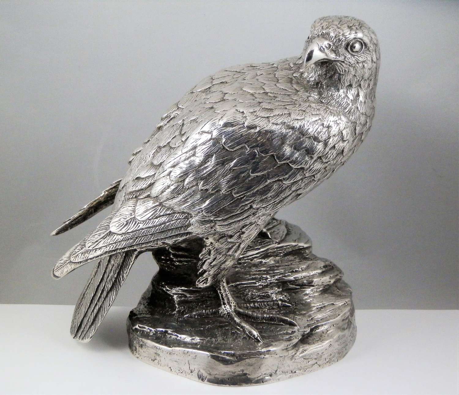 Elizabeth II silver statue of a Peregrine Falcon, London 1978