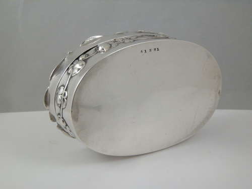 Edwardian silver potpourri box, William Comyns, London 1908
