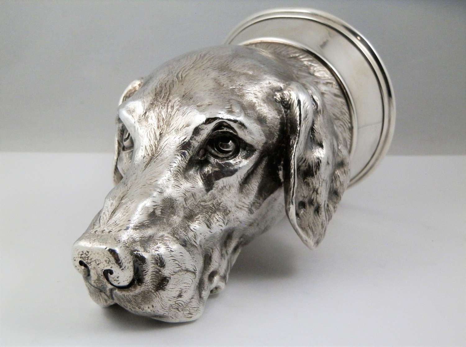 Elizabeth II silver hound stirrup cup, London 1960