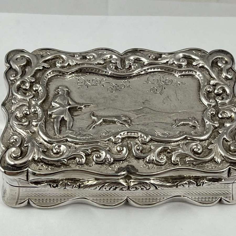 Victorian antique silver snuff box, cast shooting scene on top 1861