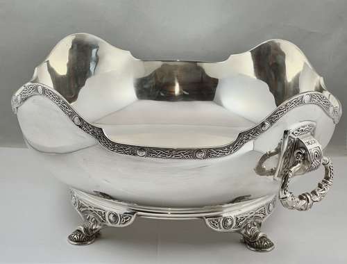 George V silver celtic revival fruit bowl, Elkington 1913