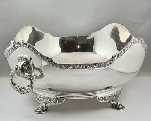 George V silver celtic revival fruit bowl, Elkington 1913