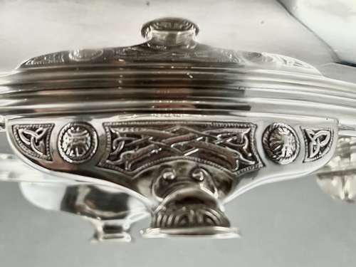 George V silver celtic revival fruit bowl, Elkington 1913