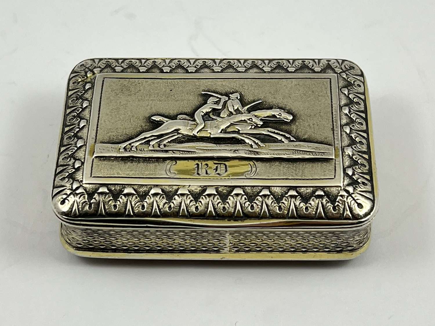 George III silver gilt horse racing snuff box, London 1800