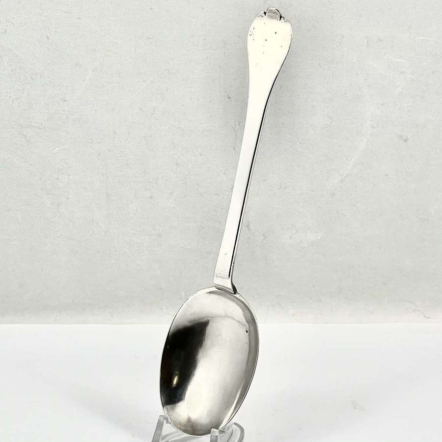 William and Mary Newcastle silver trefid spoon, Eli Bilton c.1690