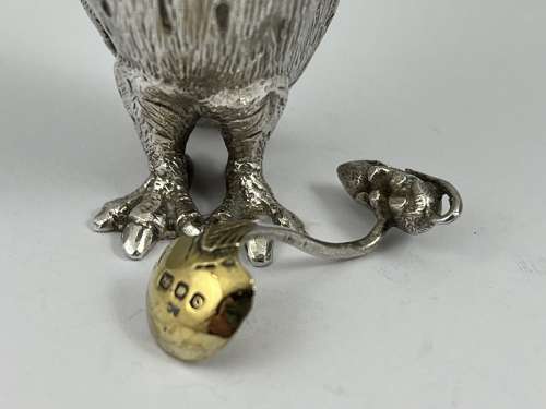 Elizabeth II set of silver Owl condiments, Richard Comyns 1969