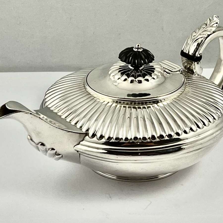 A William IV antique silver safron tea pot, London 1835