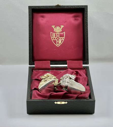 Elizabeth II silver gilt cat condiment set, Birmingham 2004