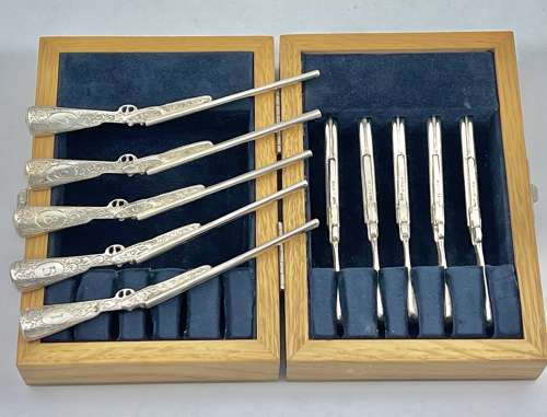 Elizabeth II set of 10 silver shooting markers cased, Sheffield 2016