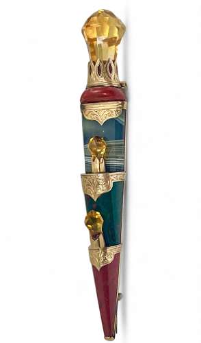 Victorian Scottish antique gold and agate kiltpin, c.1860