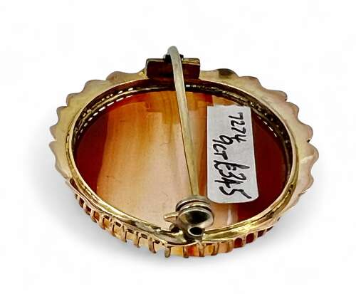 Victorian 9ct gold and banded agate brooch c. 1880