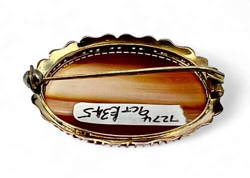 Victorian 9ct gold and banded agate brooch c. 1880