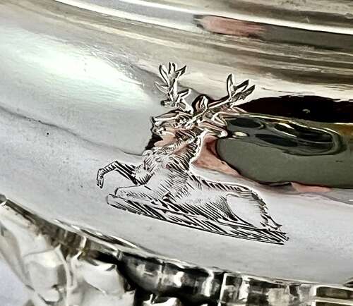 George IV pair of silver salt bowls by Robert Hennell, London 1822.