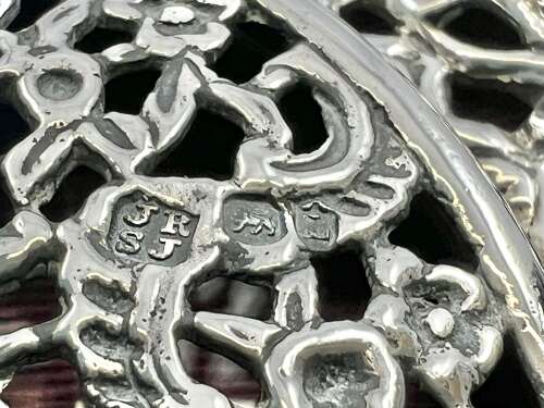 Victorian antique silver “peekaboo “ picture frame, London 1886.