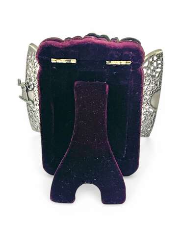 Victorian antique silver “peekaboo “ picture frame, London 1886.