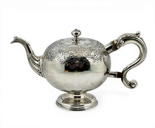 George II Scottish antique silver bullet teapot, Edinburgh 1742.