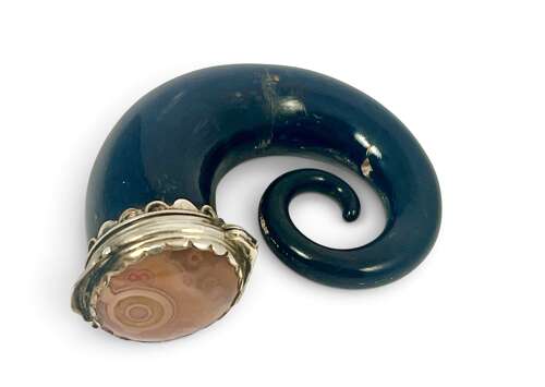 Victorian antique Scottish small horn snuff mull, c.1886