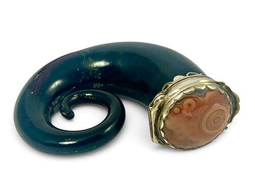 Victorian antique Scottish small horn snuff mull, c.1886