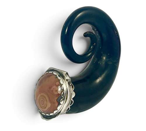 Victorian antique Scottish small horn snuff mull, c.1886